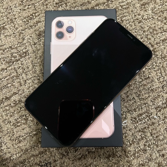 iPhone Pro Max 11 64Gb rose gold - Picture 3 of 4